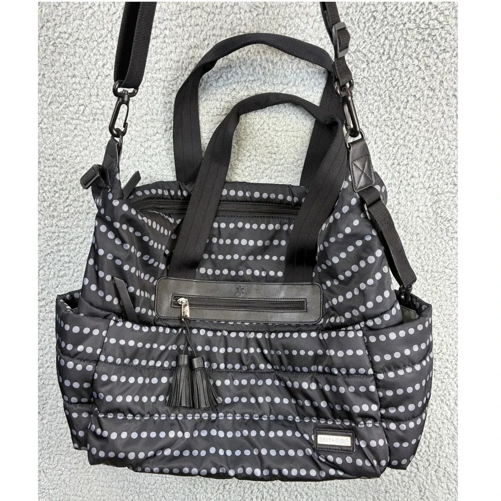 Skip Hop Riverside Ultra Light Diaper Bag Tote Womens Black Polka Dot Carryall